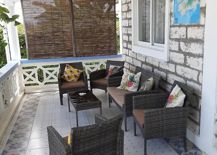 Le Paradiso Apartments